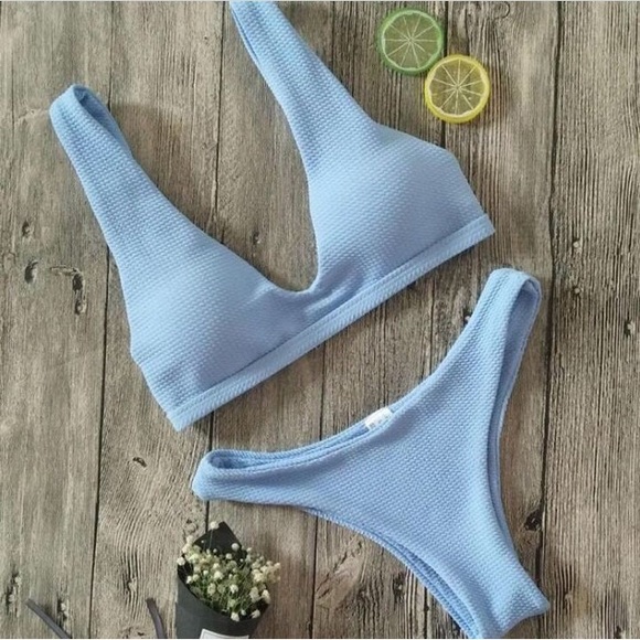 Other - Make An Offer☀️ NWOT Blue Bikini ☀️